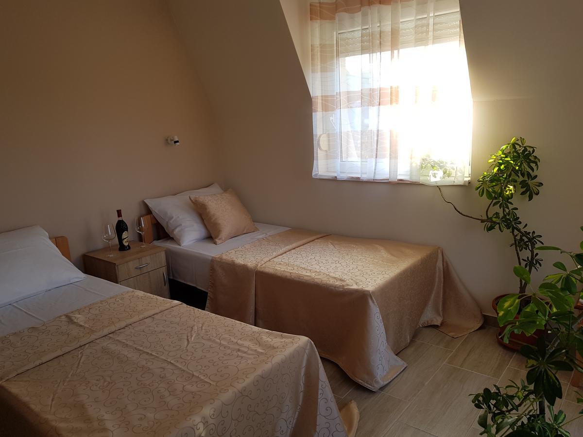 Apartamento Fruskogorska Terasa Novi Sad Exterior foto